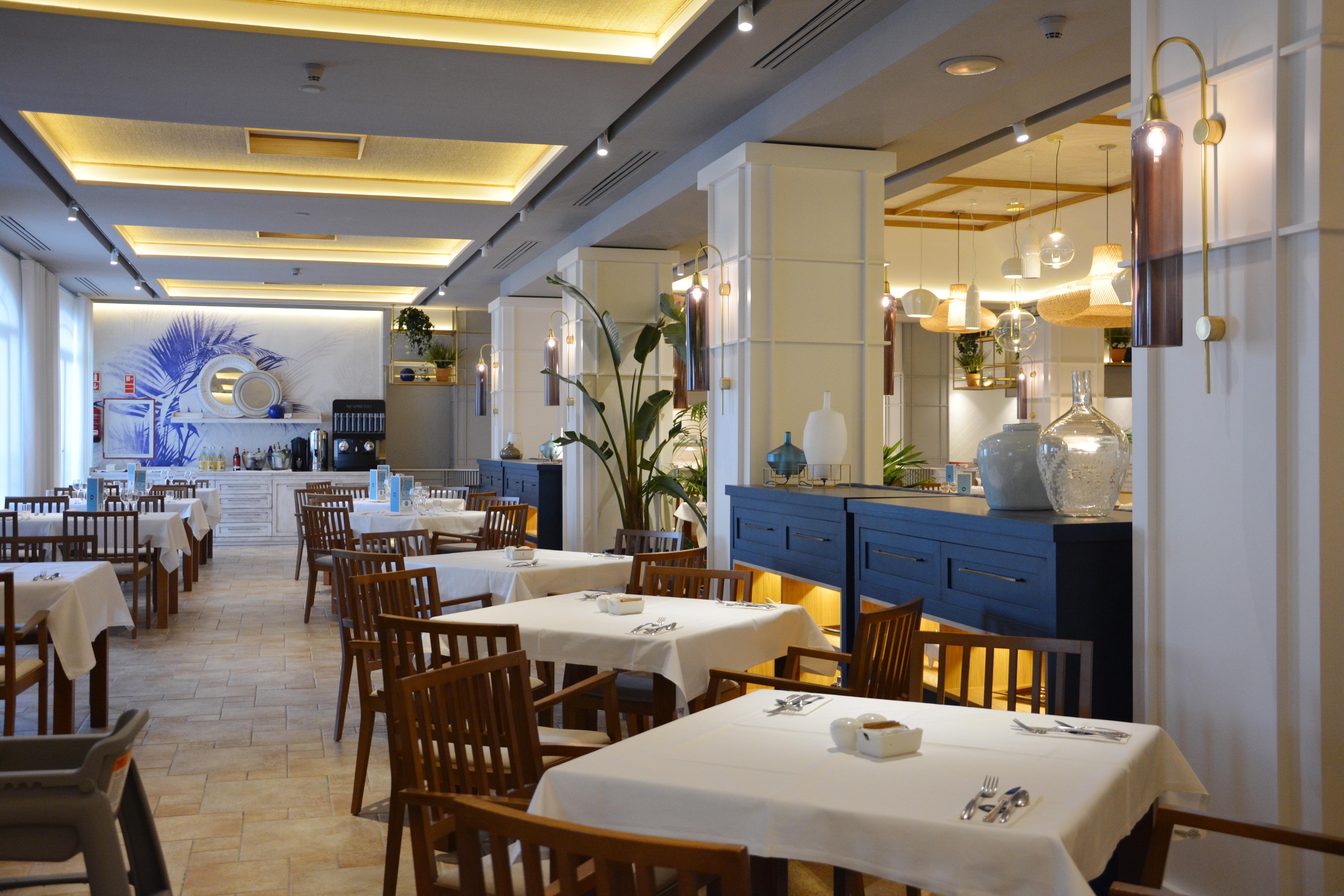 멜리아 빌라 가데아 비치 호텔 알테아 외부 사진 Restaurant interior